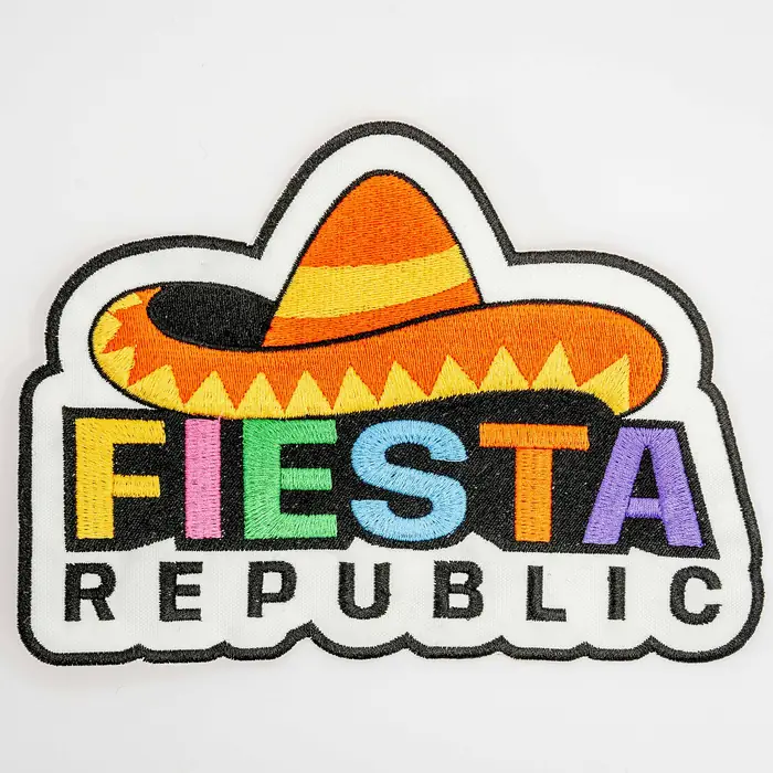 Parche bordado Fiesta Republic con sombrero multicolor y contorno recortado
